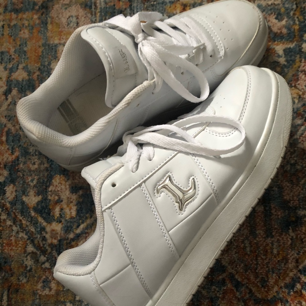 White sneakers w/ slight platform